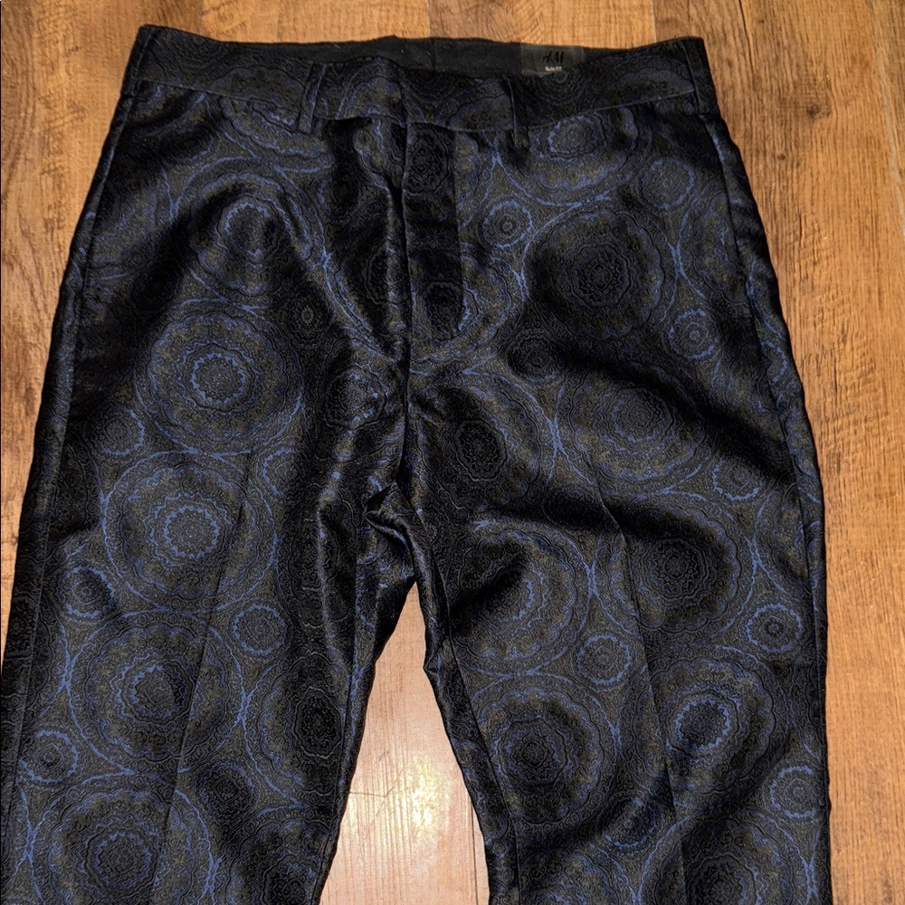 H&M Black and Blue Patterned Dress Pants